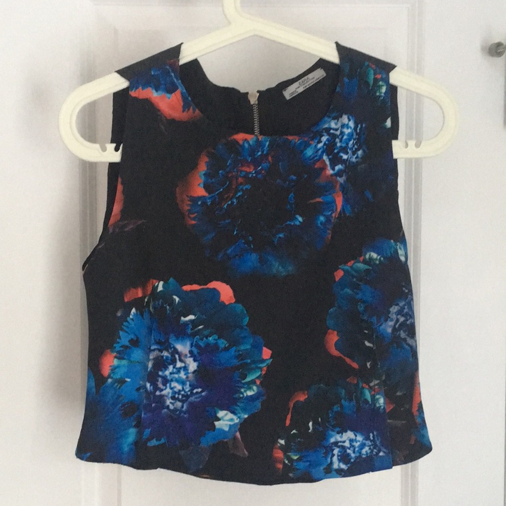 Zara neoprene/faux leather crop vest top